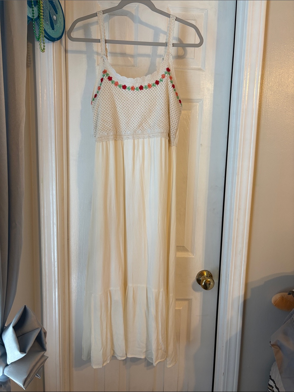Lauren Conrad summer dress with embroidery. Women’s size medium.